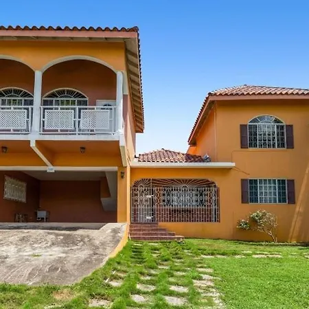 Yanceylargoestate- 3 Bedroom Villa Withmountain Views Villa