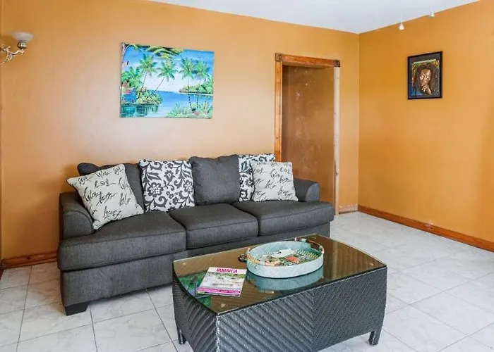 Yanceylargoestate- 3 Bedroom Withmountain Views