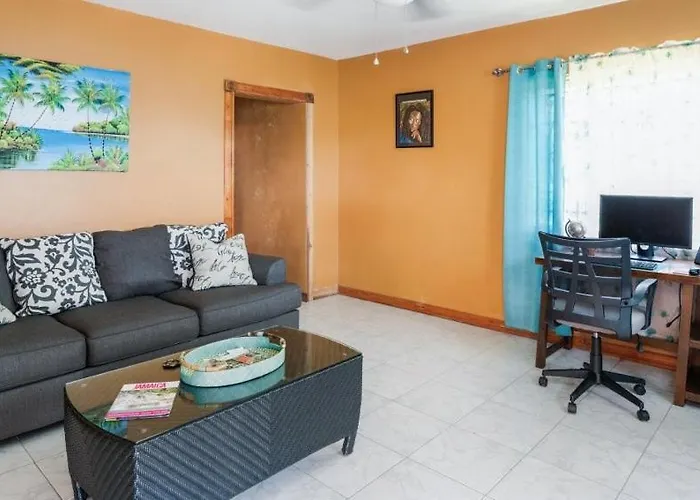 Yanceylargoestate- 3 Bedroom Withmountain Views Villa Montego Bay