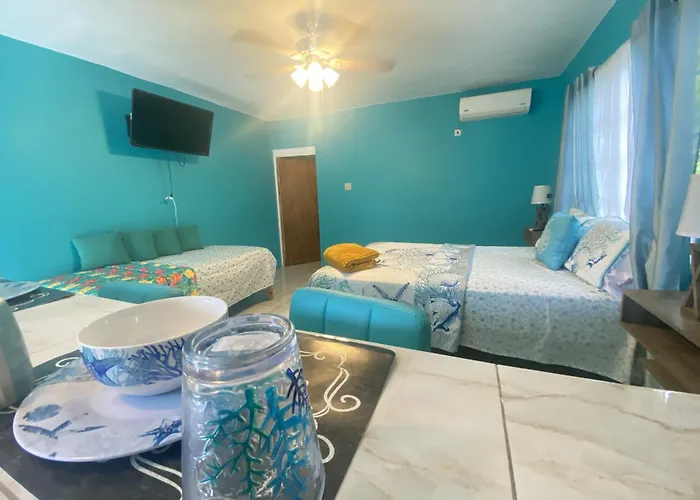 Yanceylargoestate- 3 Bedroom Withmountain Views